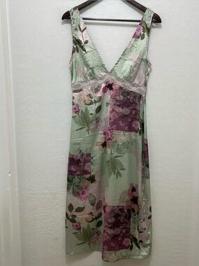motel rocks green floral dress | Dresses | Motel Rocks Cotina Sage Slip Midi FA22